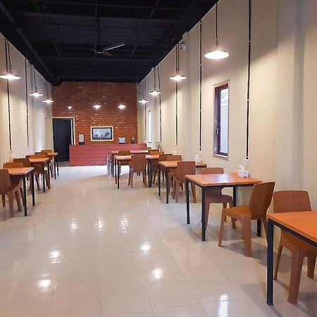 Reddoorz Syariah Near Transmart Jambi 2 Hotel Palmerah Kültér fotó