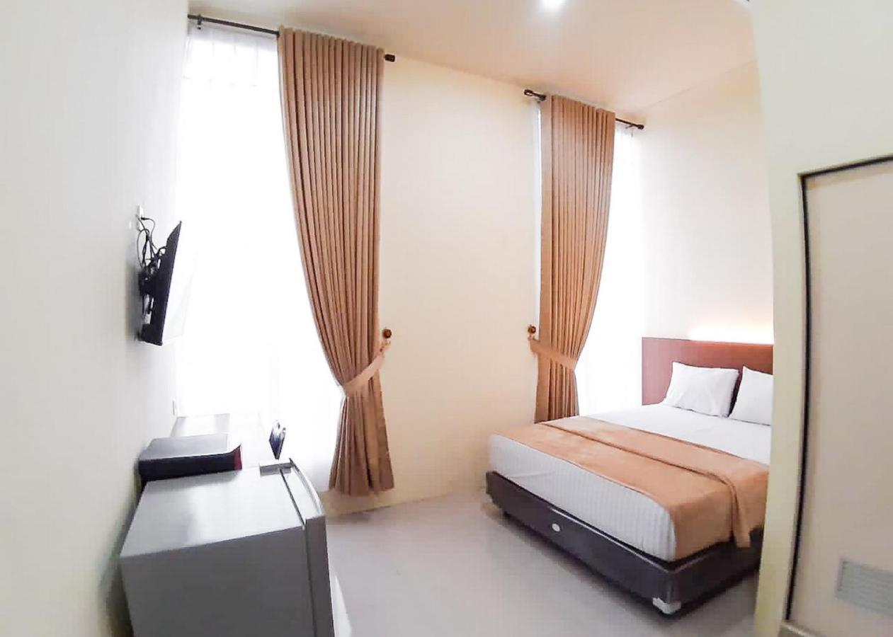 Reddoorz Syariah Near Transmart Jambi 2 Hotel Palmerah Kültér fotó