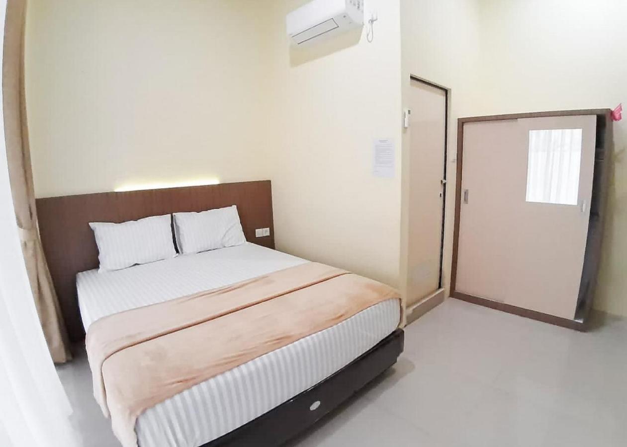 Reddoorz Syariah Near Transmart Jambi 2 Hotel Palmerah Kültér fotó